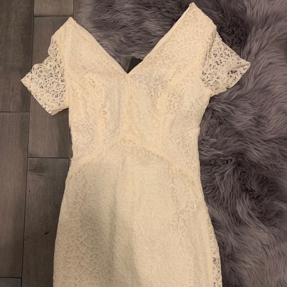 Lace dress - Picture 1 of 1